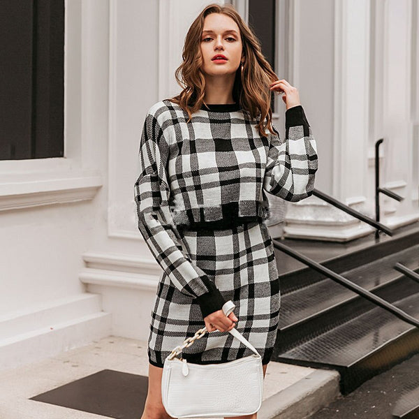 2020 New Style Women Two-piece Clothes Set  Black White Plaid Printed Pattern Long Sleeve Sweater + Short Skir  S/ M/ L/ XL
