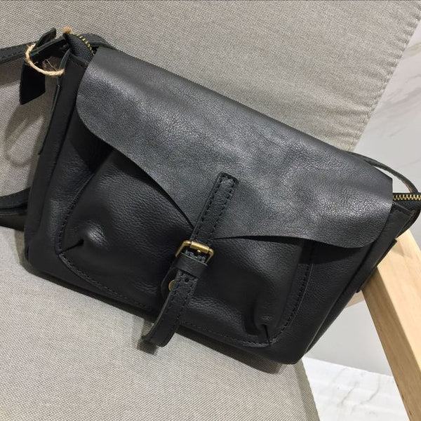 Classic And Practical Retro-styled Messenger Bag  Women 's Handmade Cow Leather Crossbody Bag Small Briefcase